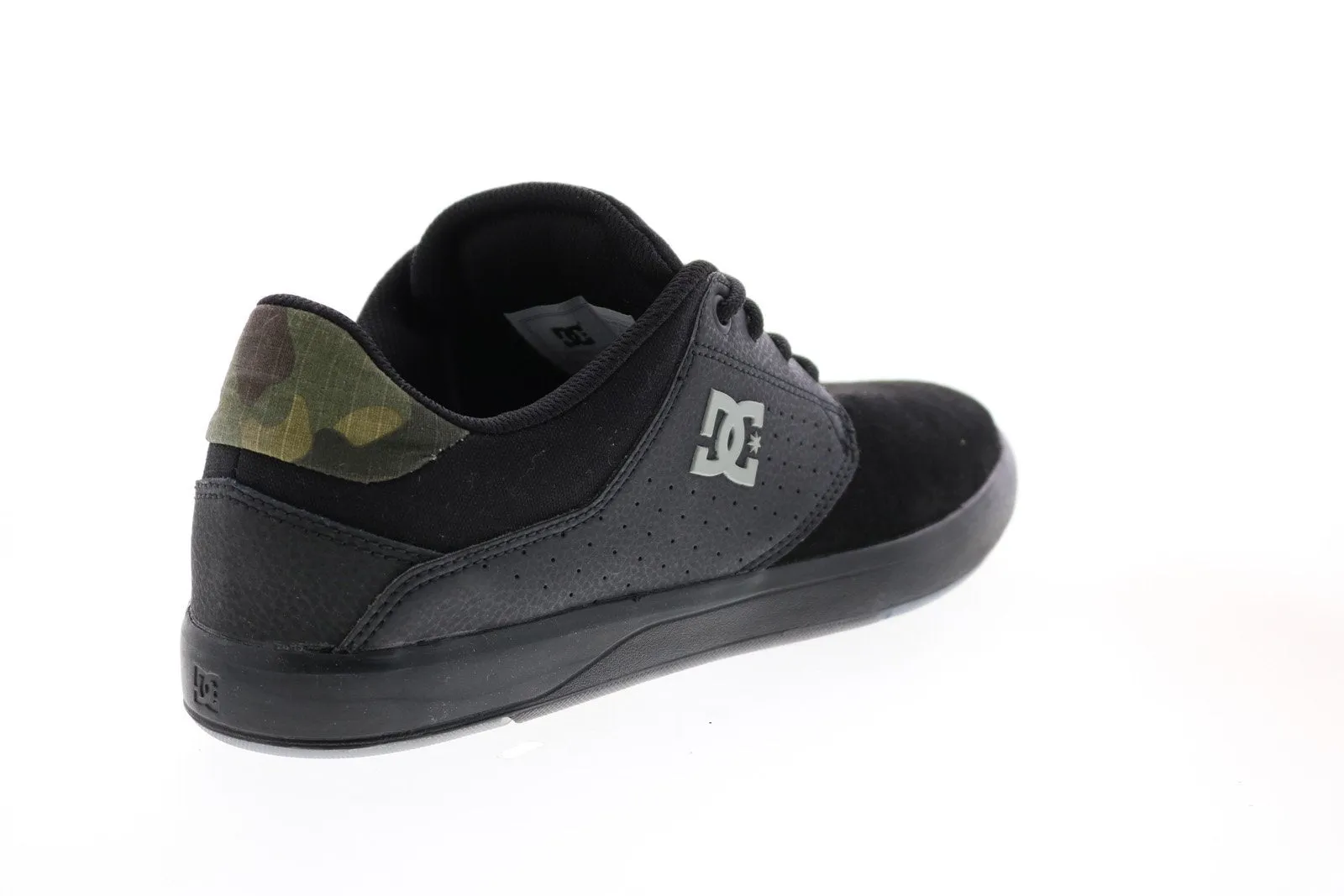 Black Leather Skate-Inspired Sneakers Shoes for Men at DC Plaza TC SE ADYS100511