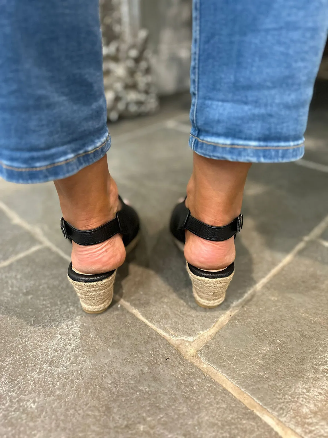 Black Strappy Wedge Sandals with Open Toe and Buckle Detail