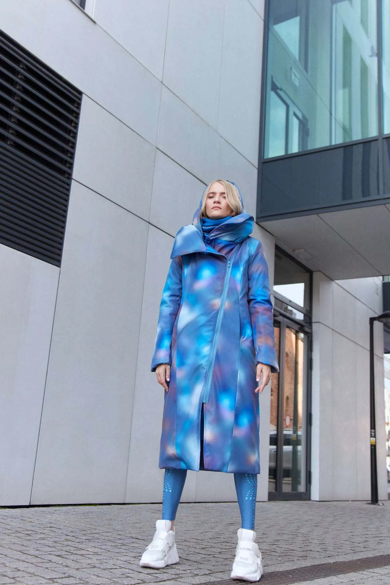 Get a Free Blue Snow Leo Coat & Bag Today!