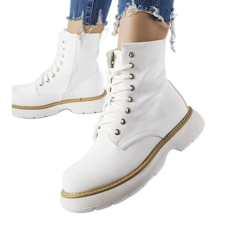 White Classic Benvenuto Boots