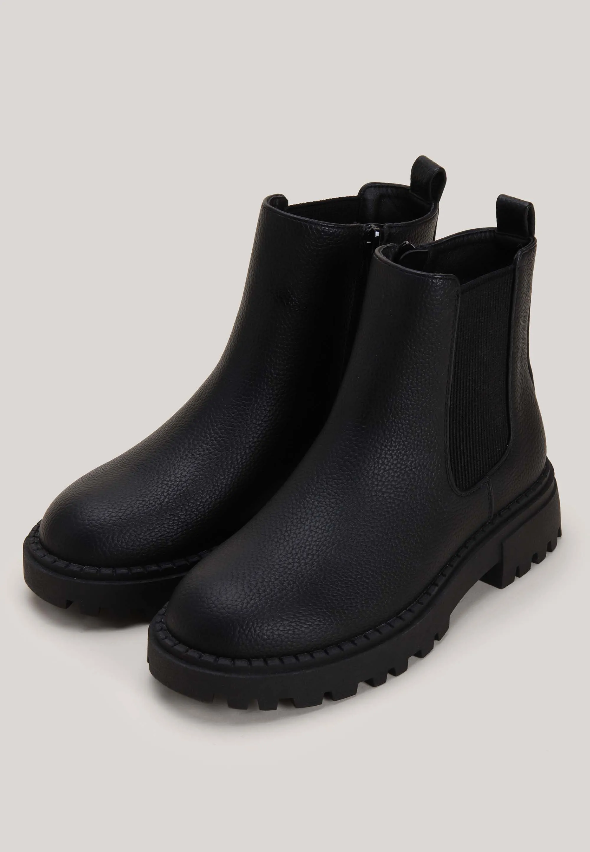 Classic Black Chelsea Ankle Boots for Teens