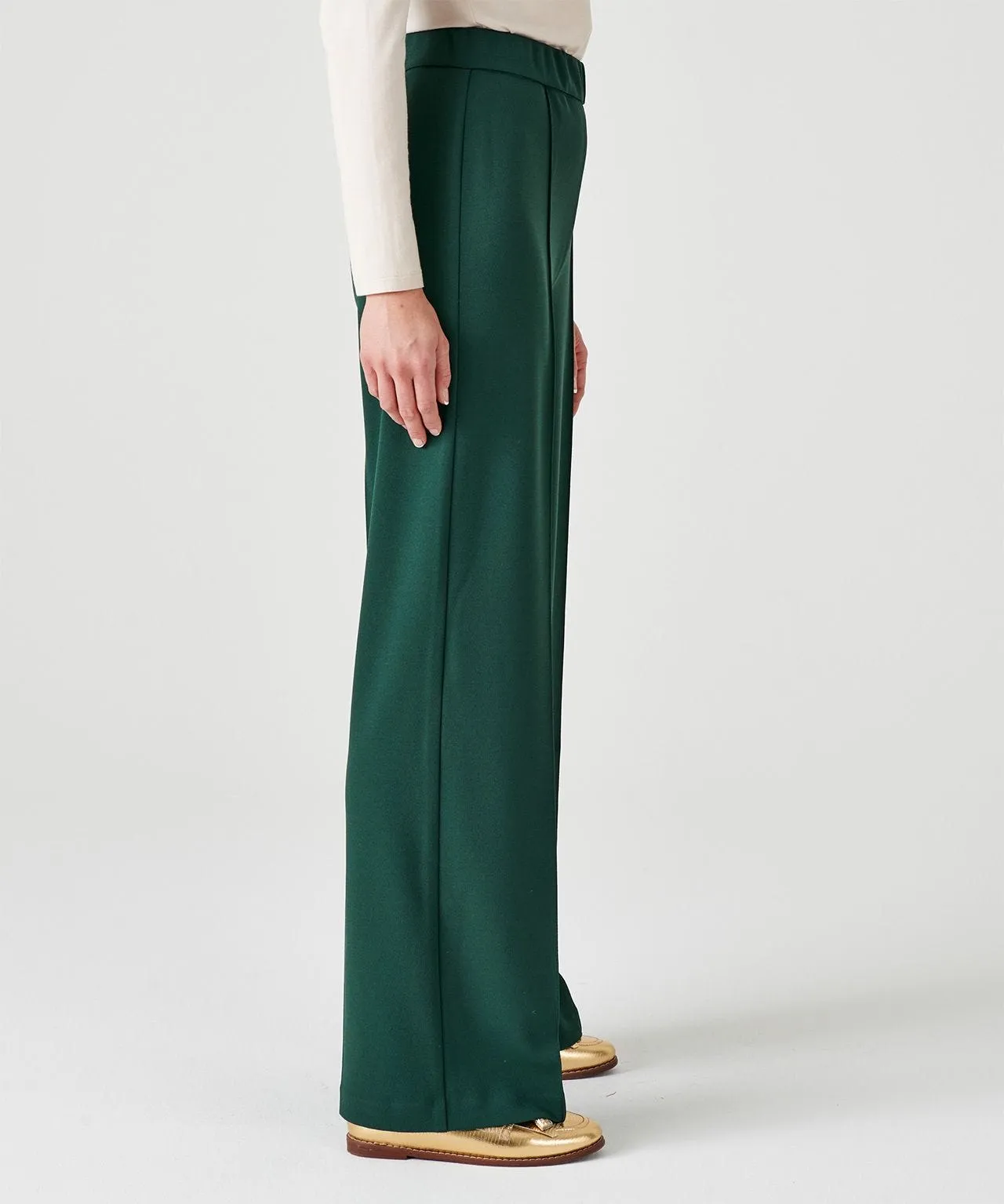 Comfort Fit Wide-Leg Trousers