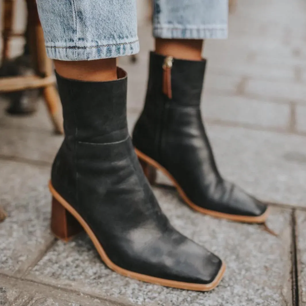 Vintage Black Leather Ankle Boots - West Style