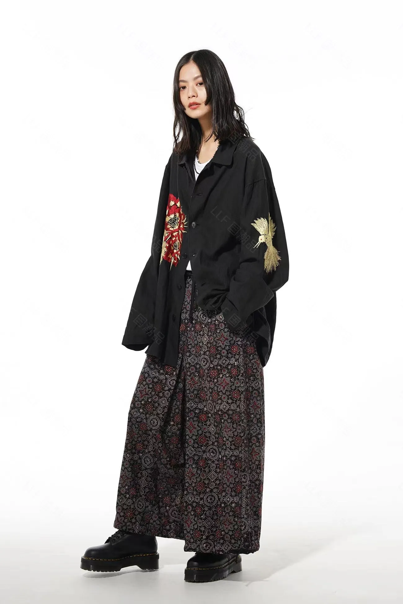 Yohji Yamamoto silk-linen jacket with hummingbird embroidery